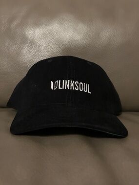 Linksoul Black Corduroy Snapback Hat